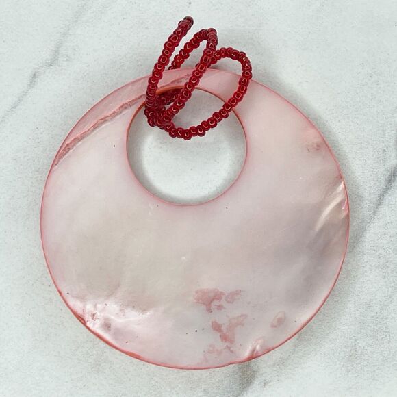 Red Mother of Pearl Shell Round Pendant - Picture 3 of 4